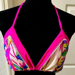Venus women’s bikini top with tassel ties. Size 42C/32D